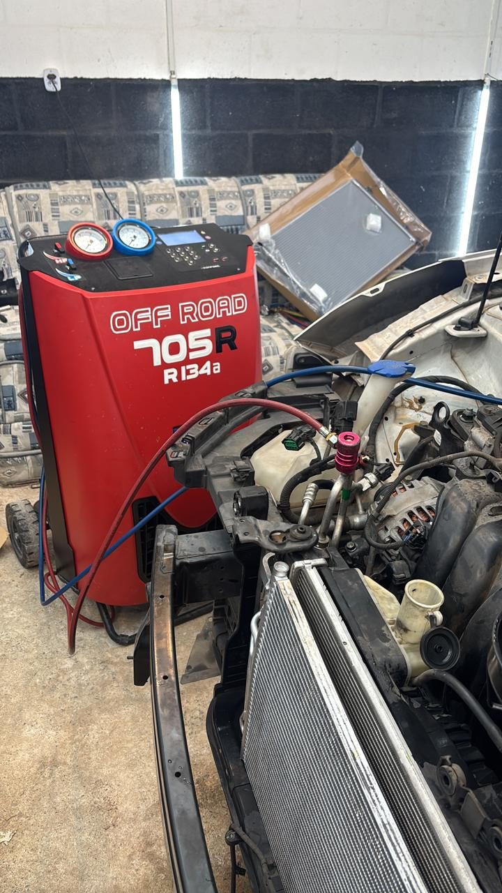 Máquina de recarga de ar-condicionado automotivo OFF ROAD 705R